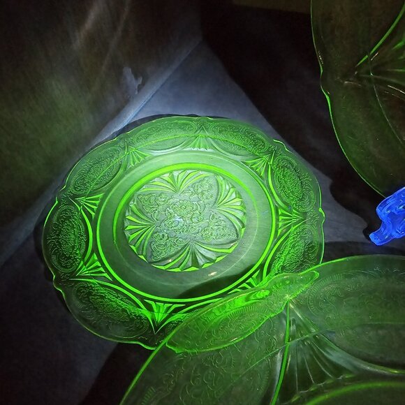 Uranium Depression Plates Set Of 3 Collectible Highly Ornate Geiger Tested - Picture 12 of 12